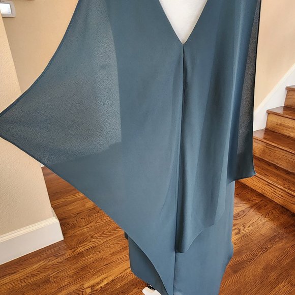 BCBG MAXAZRIA Shana Dress Satin Shift Asymmetrical Green Sleeveless Hi-Low Sz S - Picture 8 of 10